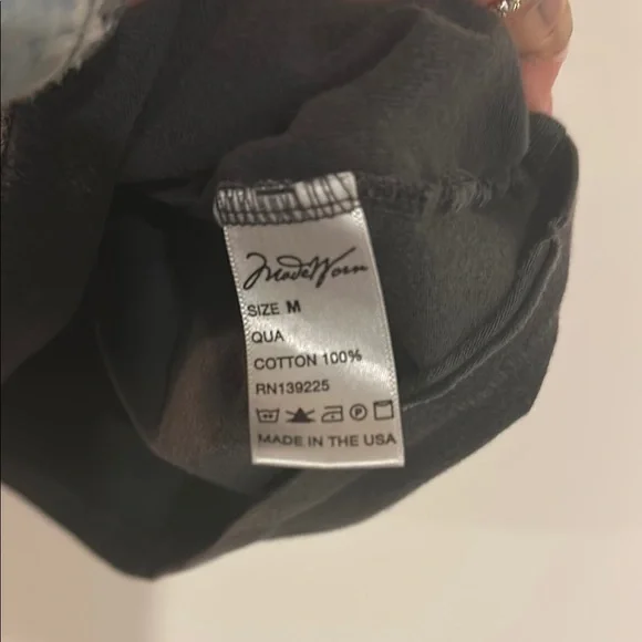 MadeWorn Black Short Sleeve Tee Eric Clapton with glitter effects on design M/L - Picture 7 of 10